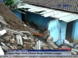 Hujan Deras, Dua Rumah Warga Tertimbun Longsor