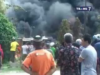 Gudang Penampungan Aspal Dinas PU Terbakar