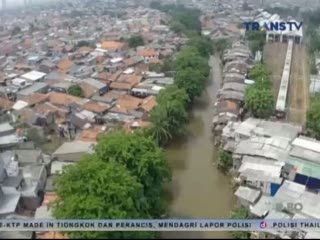 Menyusuri Sungai Ciliwung dari Udara