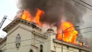 Gereja Berusia 100 Tahun Terbakar