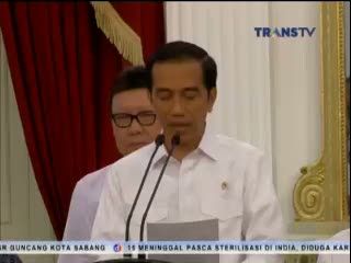 Netizen Bikin Meme Jokowi dan BBM Naik