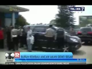 Polisi Amankan Sejumlah Buruh yang Blokir Jalan Tol Cikarang