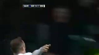  Van Gaal Tantang Rooney Cetak Gol untuk Setan Merah