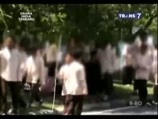 Dua Kelompok Pelajar SMP Tawuran