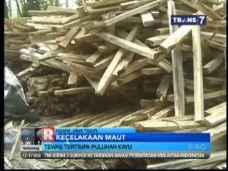 Kecelakaan Maut, Kernet Truk Tewas Tertimpa Puluhan Kayu