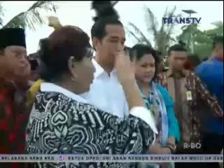Menteri Susi Dampingi Presiden Jokowi Kunjungi Kampung Nelayan