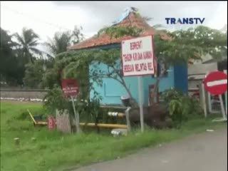 Kereta Sambar Kabel Telepon, 1 Pengedera Motor Terluka 