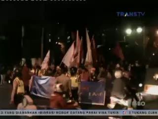 Demo BBM di Menteng Berakhir Bentrok