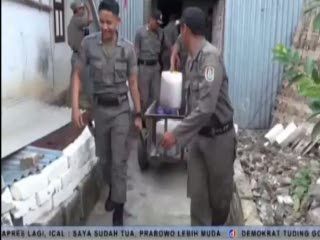 Pabrik Rumahan Pembuat Arak Digerebek Polisi