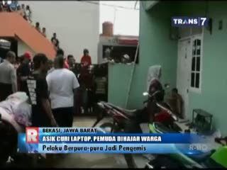 Berpura-pura Mengemis, Pemuda Curi Laptop