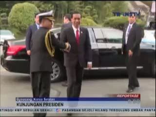 Jokowi Tinjau Pembuatan Kapal Selam Pesanan TNI AL