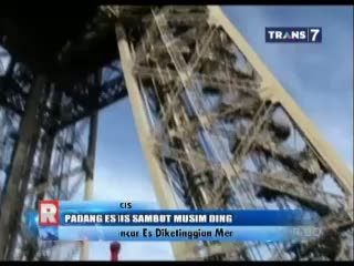Menikmati Pemandangan Padang Es Menara Eifel