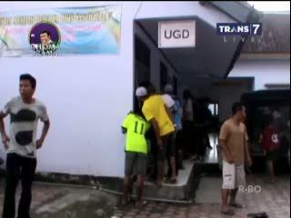 Pemuda Membacok Tetangganya yang Sedang Nonton TV hingga Tewas
