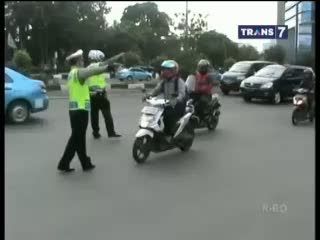 Disetop, Begini Aneka Protes Pemotor Saat Dilarang Melintasi Kawasan Thamrin