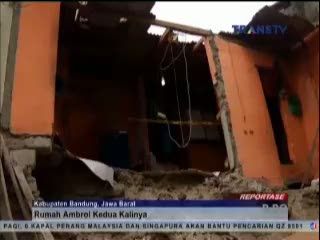 Rumah Ambrol, 2 Orang Tewas Tertimbun