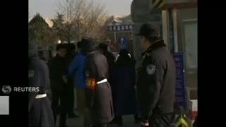 Sekolah Ambruk, 10 Orang Meninggal