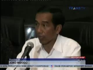 Presiden Jokowi Pantau Pencarian Pesawat AirAsia