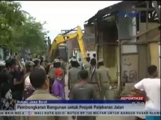 Pembongkaran 49 Bangunan Liar Diwarnai Kericuhan