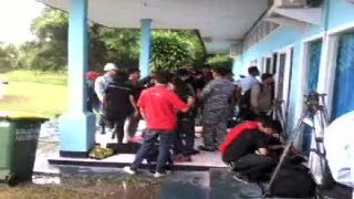 Hari Ke-4, Cuaca Buruk Menghalangi Proses Evakuasi Korban AirAsia Via Udara