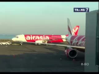 Terkendala Cuaca Buruk, AirAsia Dialihkan Mendarat di Bali