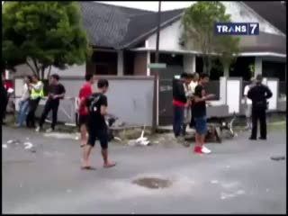 Genk Motor Merusak Sebuah Kantor di Tasikmalaya