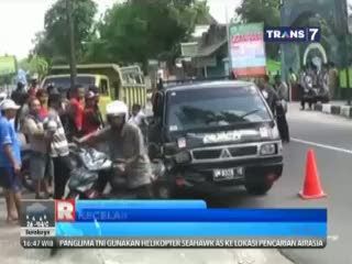 Pemotor Tewas Terlindas Roda Truk