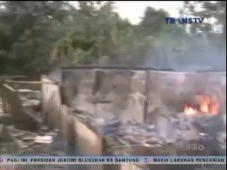 Puluhan Rumah Petak di Gang Swadaya Terbakar 