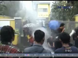 Bekasi Dibully, Mahasiswa Demo Kantor Indosat