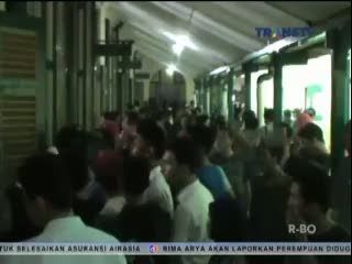 Sidang Kasus Pembunuhan Cinta Segitiga