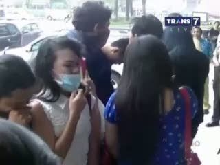 Izin Kadaluwarsa, Karaoke Milik Inul Disegel