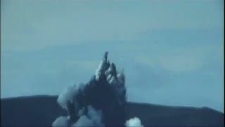 Dahsyatnya Letusan Gunung Bawah Laut