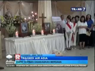 Empat Korban AirAsia Dimakamkan Bersama