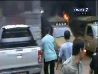 Tak Terima Miras Disita, Kakek Nekat Bakar Mobil Satpol PP