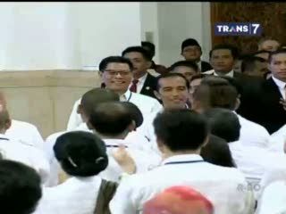 Jebakan Politik Membuat Kerja Jokowi Tersendat