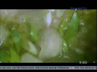 Menikmati Lezatnya Bakso Kelapa Muda