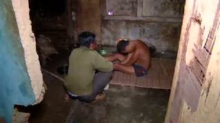 Sering Ngamuk, Keluarga Terpaksa Pasung Mamad