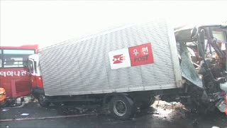 100 Mobil Tabrakan di Tol Bandara Korsel, 2 Tewas 44 Luka-luka