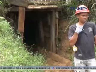 Lima Penambang Emas Tradisional Terjebak di Dalam Goa
