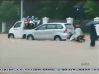 Usai Banjir, Layanan Perbaikan Kendaraan Meningkat 