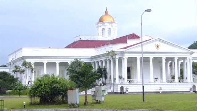 Presiden Jokowi Kumpulkan Kepala Daerah Jawa dan Maluku di Bogor 