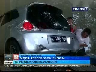 Lalai, Kendaraan Terperosok ke Sungai