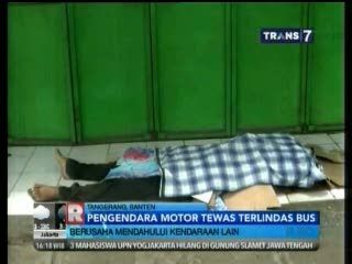 Pemotor Tewas Mengenaskan Terlindas Bus