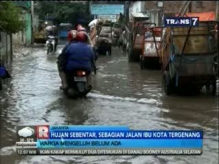 Hujan Sebentar, Sebagian Jalan Ibu Kota Tergenang