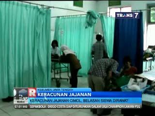 Belasan Siswa Keracunan Jajanan Cimol