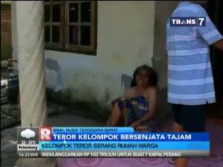 Kelompok Teror Bersenjata Tajam Serang Rumah Warga
