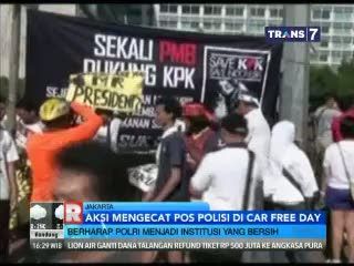 Aksi Mengecat Pos Polisi di Car Free Day