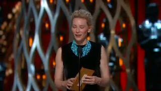 Sama-sama Perankan Pengidap Penyakit Syaraf, Moore & Redmayne Terbaik di Oscar 2015