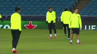 Messi dan Pique Kepergok dari Kasino