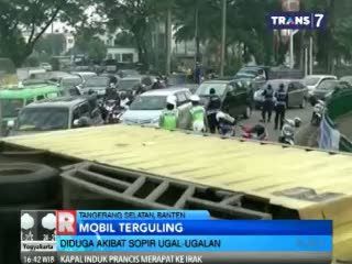 Sopir Ugal-ugalan, Mobil Box Terguling