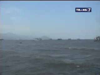 Keluarga ABK KM Harmonis Cari Kepastian ke Posko Tim SAR